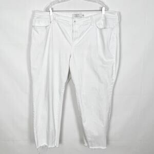 Torrid Boyfriend Crop White 5-Pocket Jeans Size 26